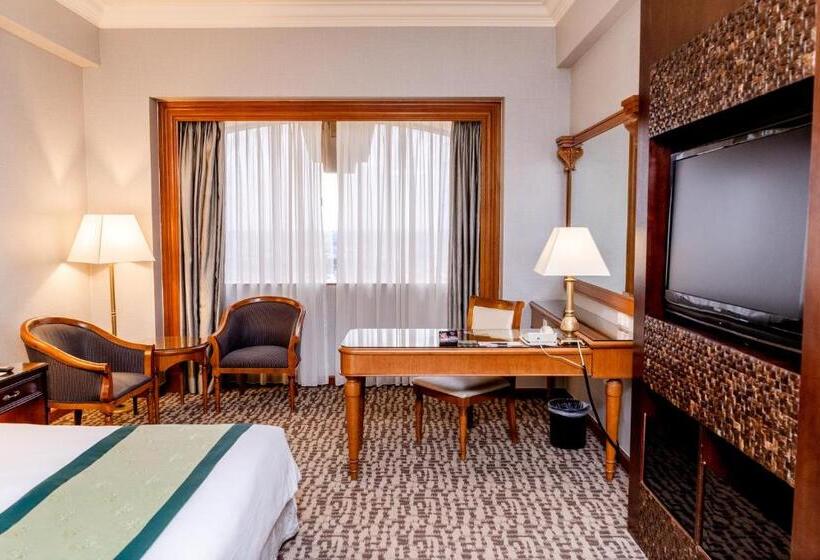 اتاق لوکس با تخت بزرگ, Renai Hotel Kota Bahru