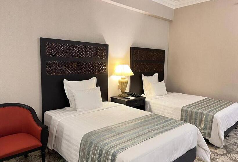 اتاق اجرایی, Renai Hotel Kota Bahru
