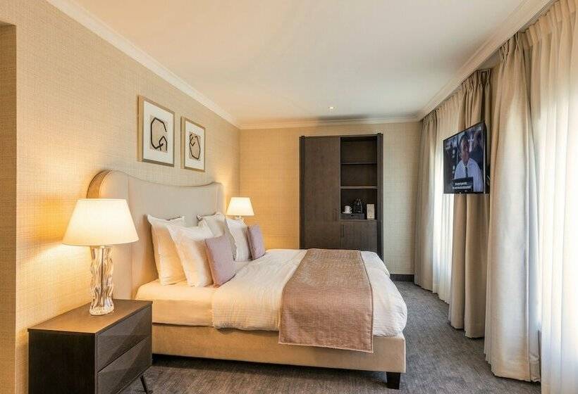 اتاق راحتی سه تخته, Dukes  Arches Brugge   By Dukes  Hotel Collection