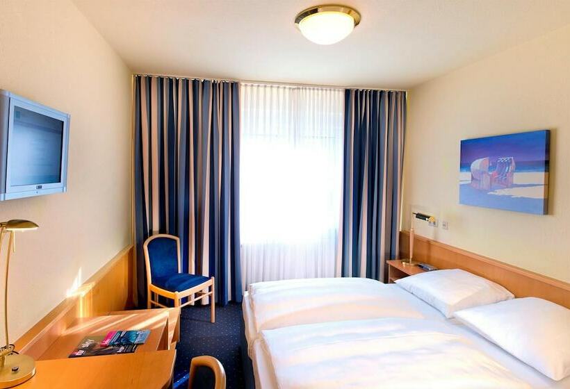 Chambre Standard, Tryp By Wyndham Luebeck Aquamarin