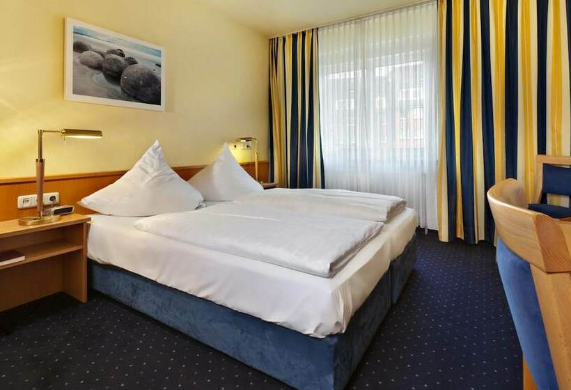 StandaardKamer, Tryp By Wyndham Luebeck Aquamarin