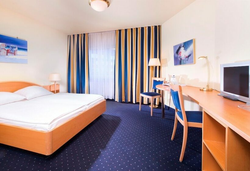 StandaardKamer, Tryp By Wyndham Luebeck Aquamarin