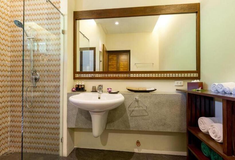 اتاق لوکس, Khaolak Wanaburee Resort   Sha Extra Plus