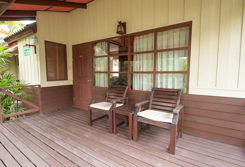 بانگلوی لوکس, Pinnacle Samui Resort Sha Plus