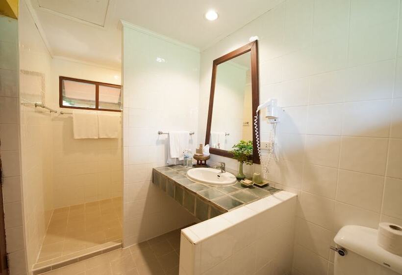 بانگلوی لوکس, Pinnacle Samui Resort Sha Plus