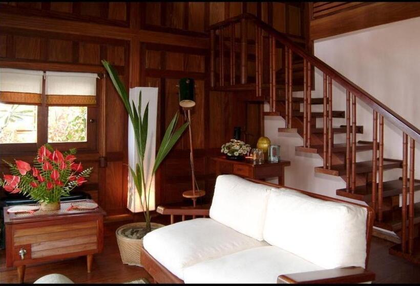کابین, Sandoway Resort