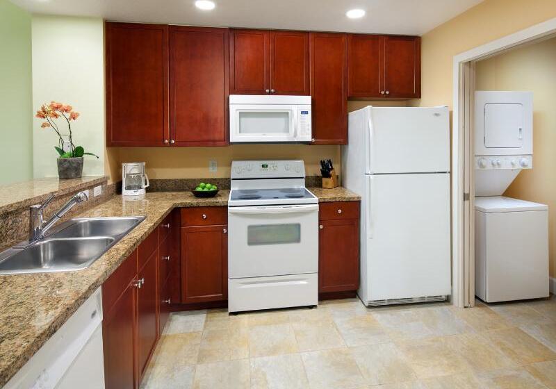 ویلای 2 خوابه, Sheraton Vistana Villages Resort Villas, I Drive Orlando