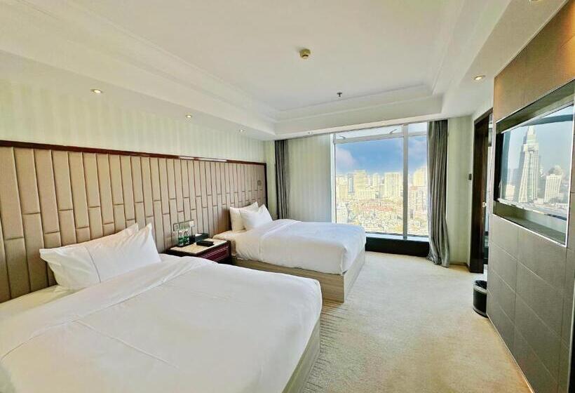 سوییت, Suning Universal Hotel All Suites