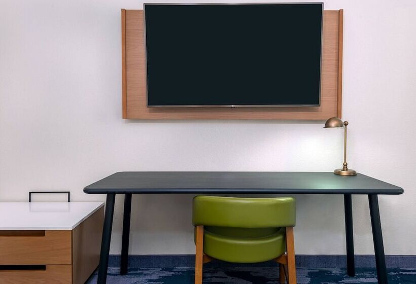 سوییت, Fairfield Inn & Suites Charlotte Monroe