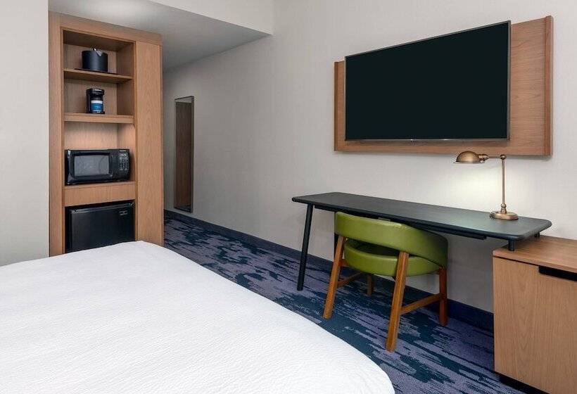 سوییت, Fairfield Inn & Suites Charlotte Monroe