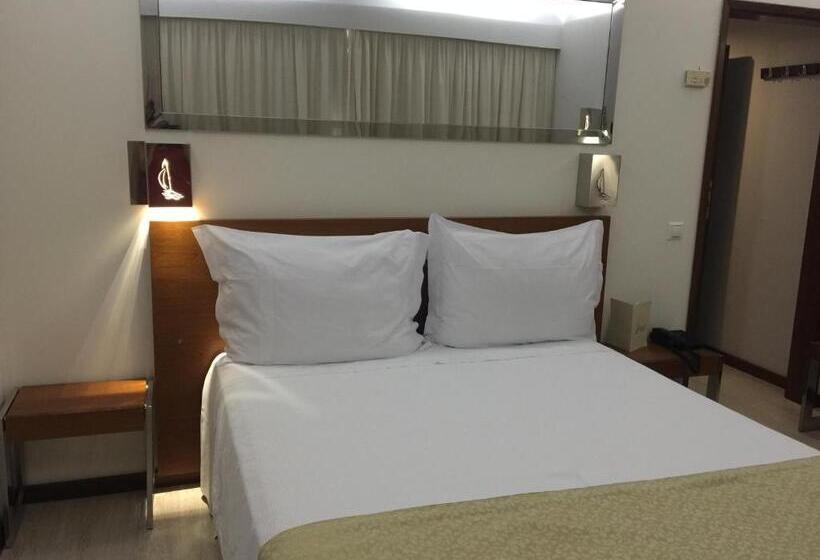 اتاق عادی اینتریور, Alisios