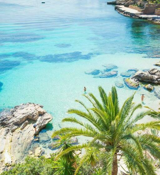 חדר סופריור עם נוף לים ומרפסת, Cala Fornells