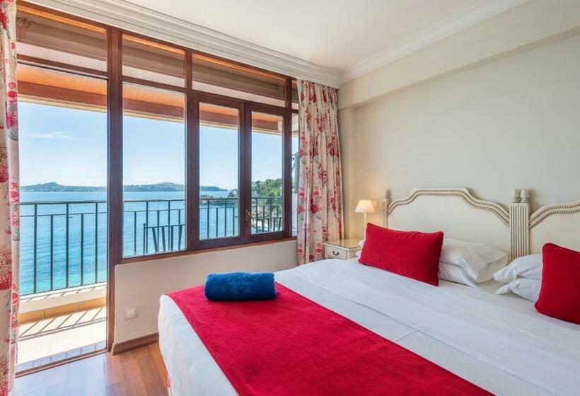 Superior Room Sea View with Balcony, Cala Fornells