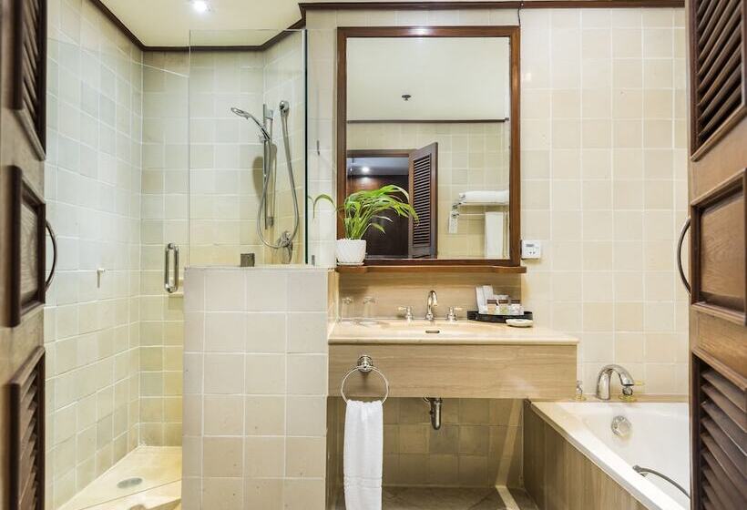 اتاق لوکس با چشم‌انداز شهر, Chatrium Royal Lake Yangon