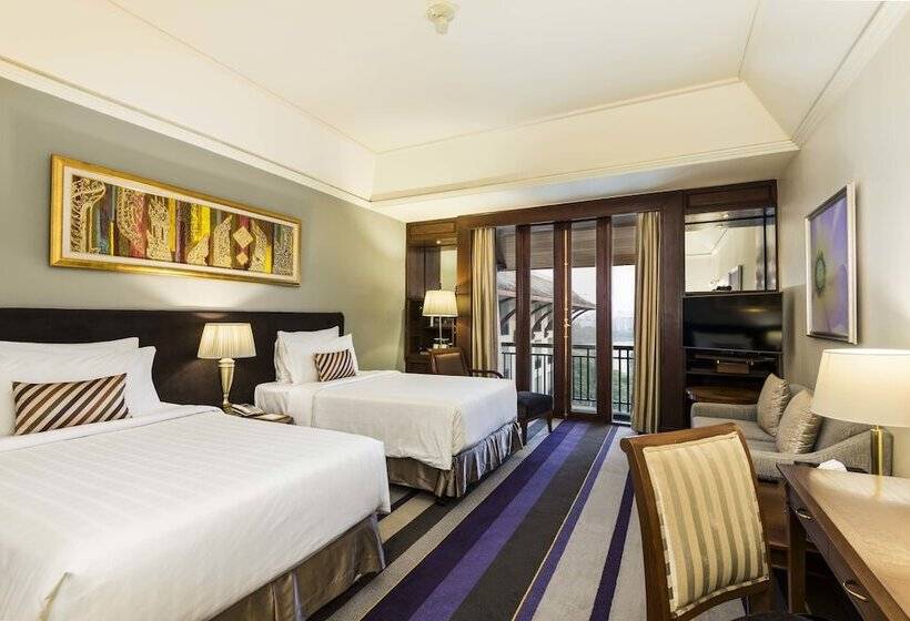 اتاق لوکس با چشم‌انداز شهر, Chatrium Royal Lake Yangon