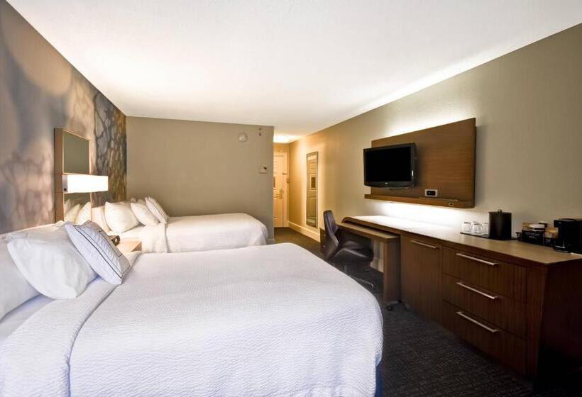 Standardrum, Courtyard Cape Cod Hyannis