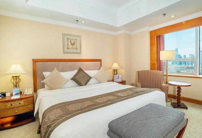 سوئیت با تخت بزرگ, Crowne Plaza Qingdao, An Ihg