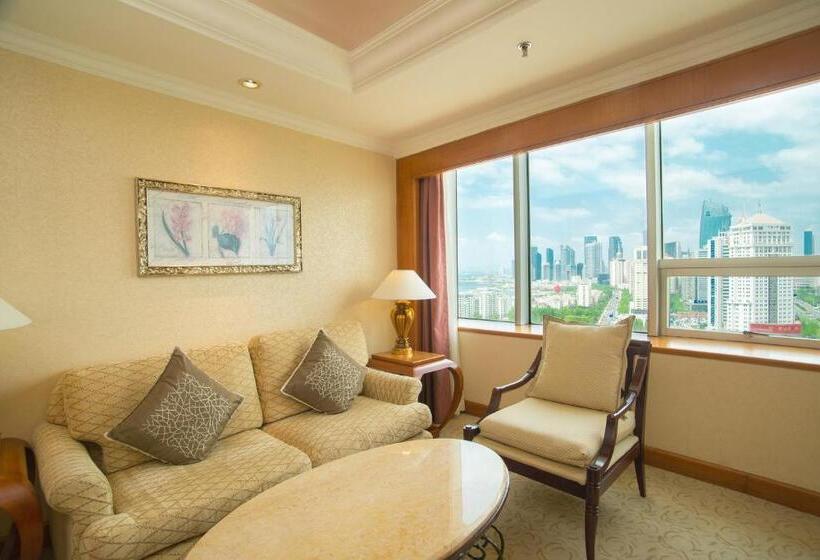 سوئیت با تخت بزرگ, Crowne Plaza Qingdao