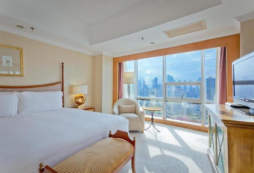 سوئیت اجرایی با تخت کینگ, Crowne Plaza Qingdao, An Ihg