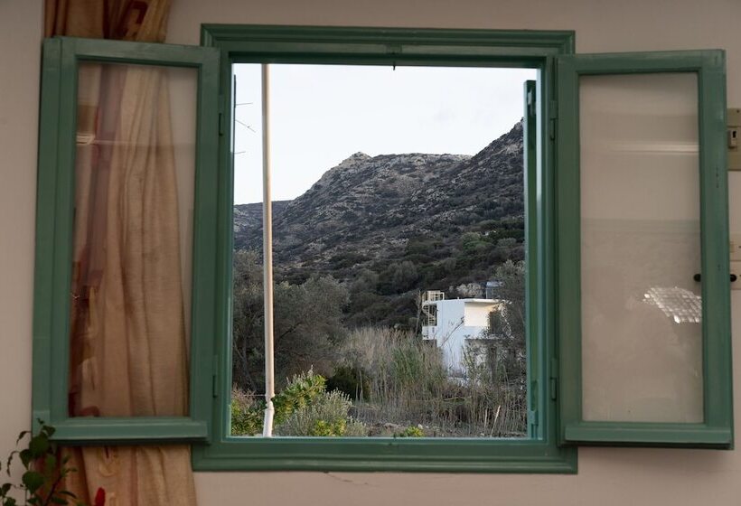 اتاق استاندارد یک نفره, Dimitris Villa