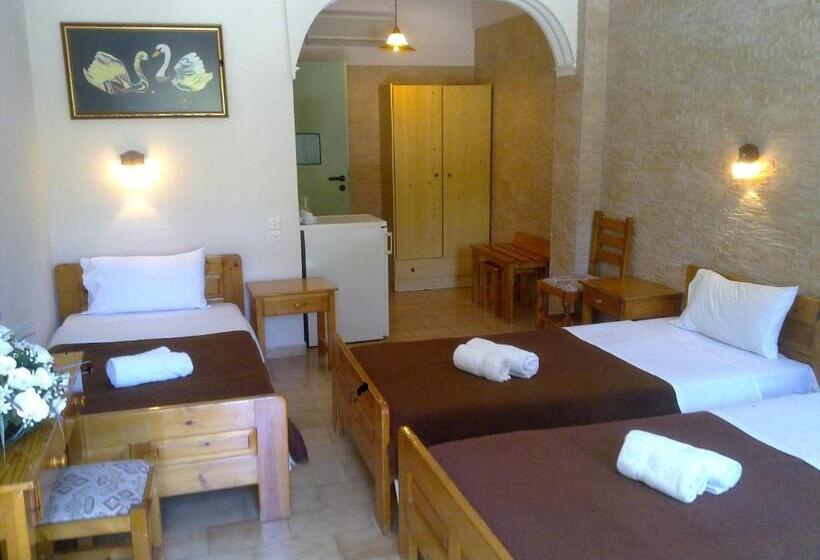 اتاق استاندارد چهار تخته, Dimitris Villa
