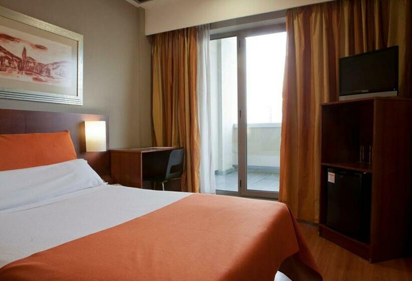 اتاق استاندارد با تراس, Eurohotel Barcelona Granvia Fira