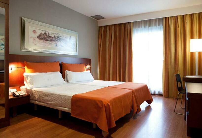 Superior Room with Terrace, Eurohotel Barcelona Granvia Fira