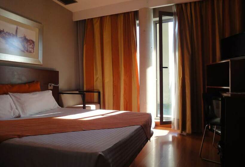 اتاق عادی, Eurohotel Barcelona Granvia Fira