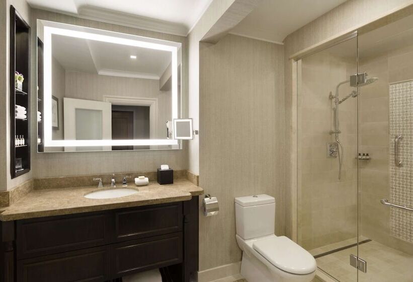 اتاق لوکس, Fairmont Hotel Vancouver