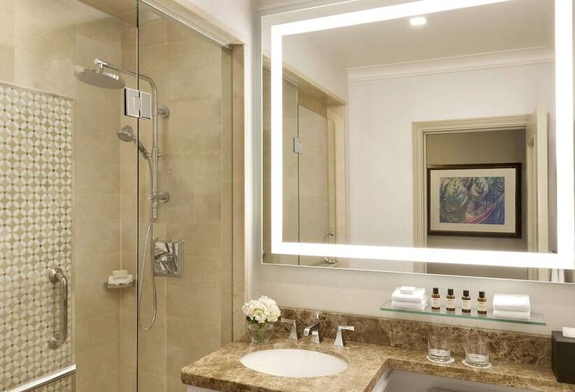 اتاق لوکس, Fairmont Hotel Vancouver