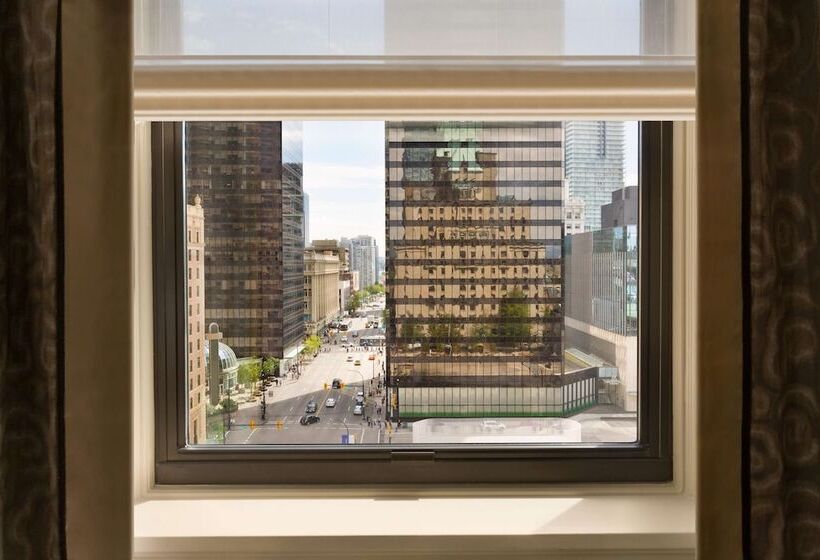 اتاق استاندارد با تخت بزرگ, Fairmont Hotel Vancouver