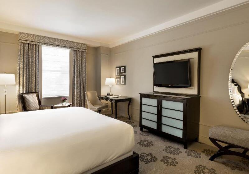 اتاق استاندارد با تخت بزرگ, Fairmont Hotel Vancouver