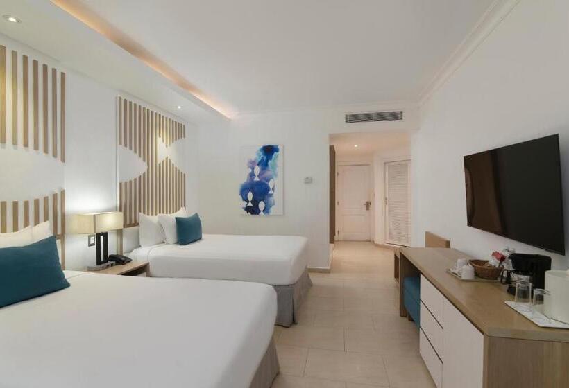 اتاق پریمیوم با چشم‌انداز باغ, Wyndham Alltra Samana All Inclusive Resort
