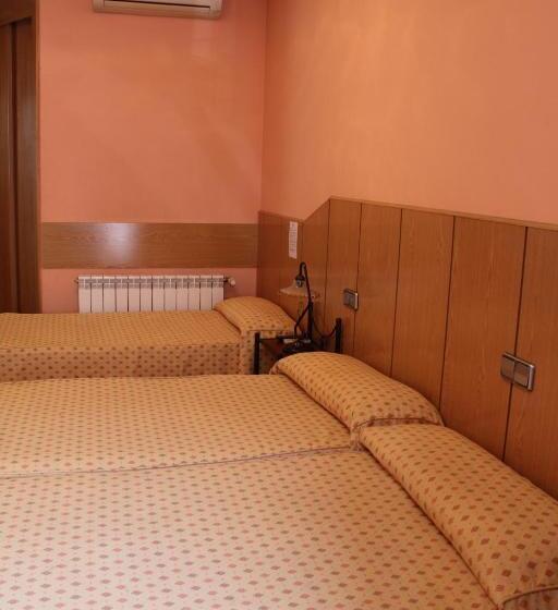 اتاق استاندارد, Hostal Maria Ronda