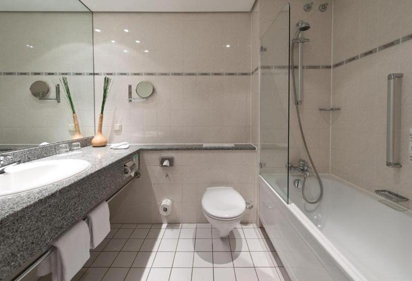 اتاق اجرایی سه نفره, Leonardo Hotel Heidelberg