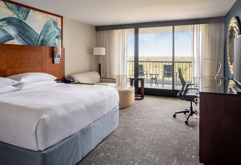 اتاق لوکس با بالکن و چشم‌انداز دریا, Hilton Beachfront Resort & Spa Hilton Head Island