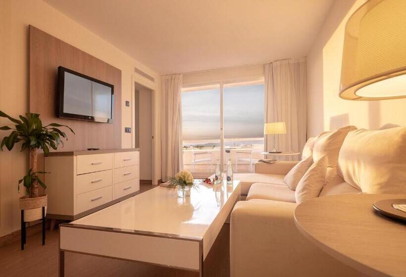 סוויטה משפחתית, Melia Sitges