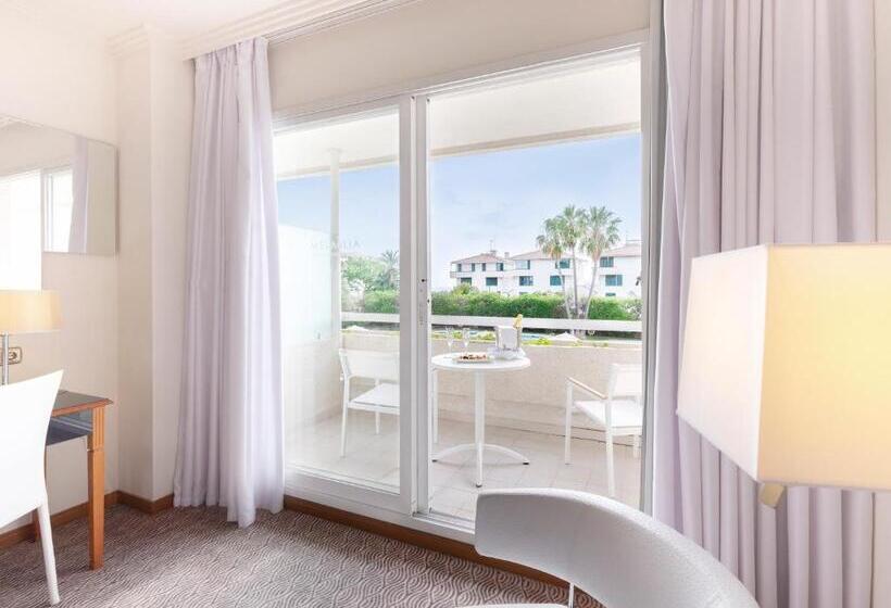 חדר סטנדרט נוף לבריכה, Melia Sitges