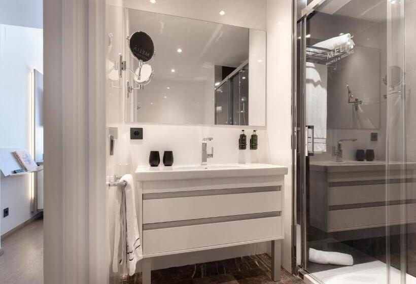 סוויטה משפחתית, Melia Sitges