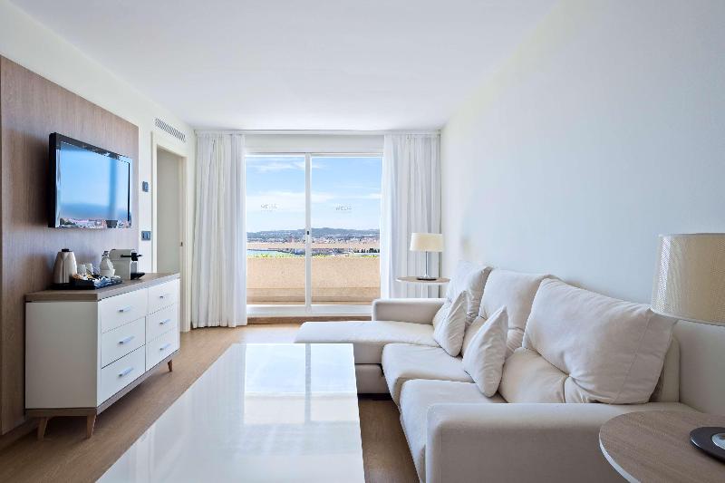 סוויטת ג'וניור, Melia Sitges