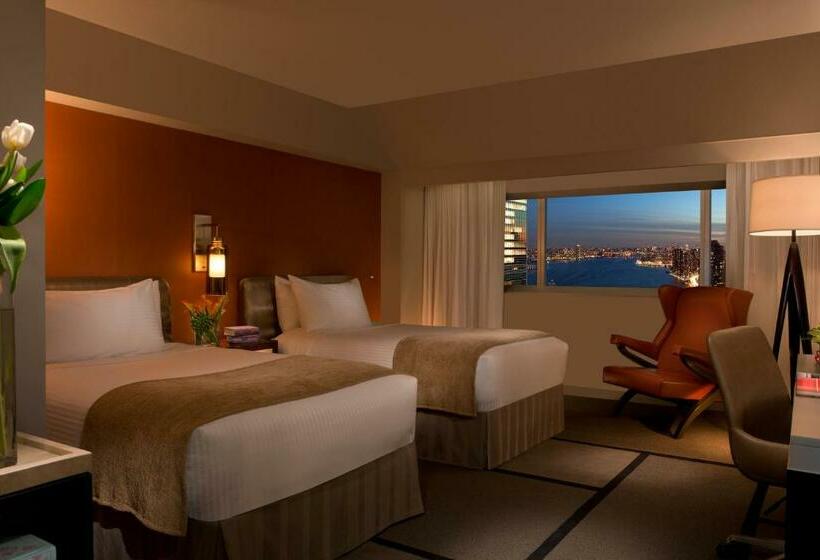 غرفه قياسيه سريرين مزدوجين, Millennium Hilton New York One Un Plaza