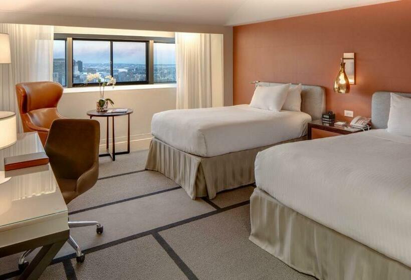 Standard Room 2 Double Beds, Millennium Hilton New York One Un Plaza