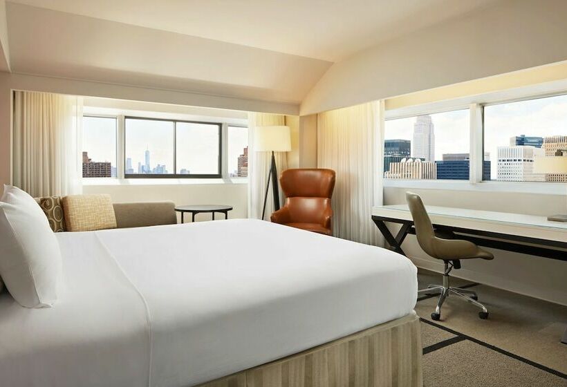 غرفة قياسية سرير كينج, Millennium Hilton New York One Un Plaza