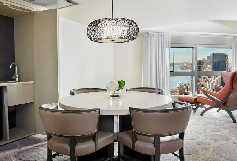 سوئیت با تخت بزرگ, Millennium Hilton New York One Un Plaza