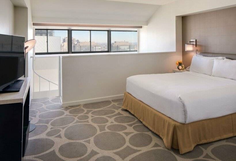 سوییت, Millennium Hilton New York One Un Plaza