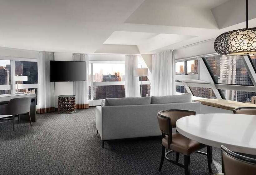 سوییت, Millennium Hilton New York One Un Plaza