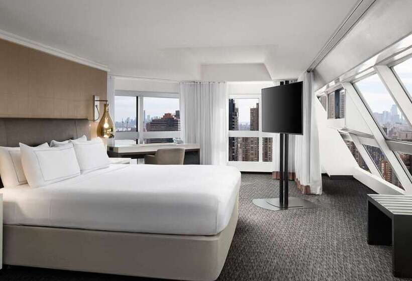 سوییت, Millennium Hilton New York One Un Plaza