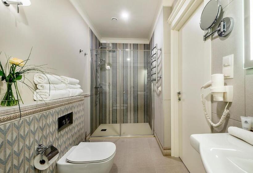 اتاق استاندارد, Ratonda Centrum Hotels