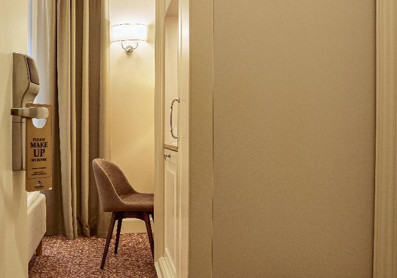 اتاق استاندارد, Ratonda Centrum Hotels