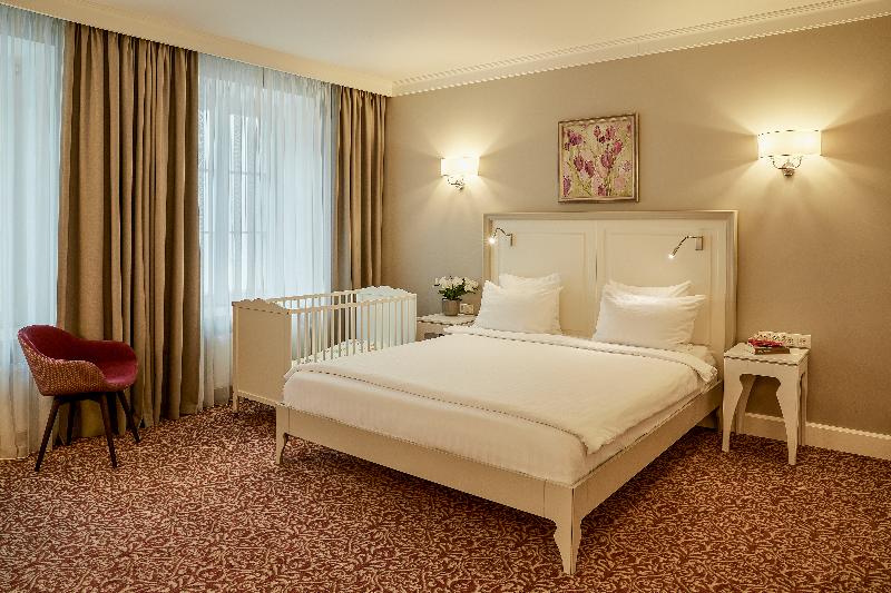 سوییت, Ratonda Centrum Hotels